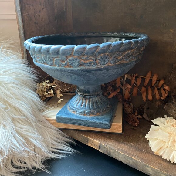 Weathered Terracotta Urn Planter - Picture 1 of 8